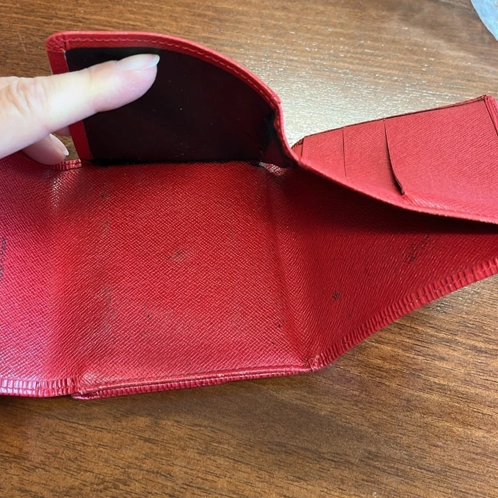 EUC Louis Vuitton Red Epi Compact Wallet